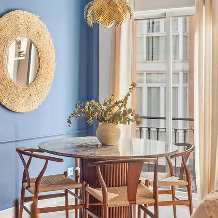 Apartment Epidemia & Quite Bedrooms By Ele *